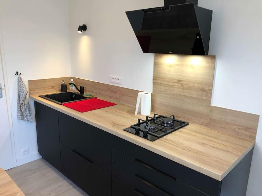 Loft Privatise Avec Spa Xxl Et Piscine Chauffee Bruz Exterior photo